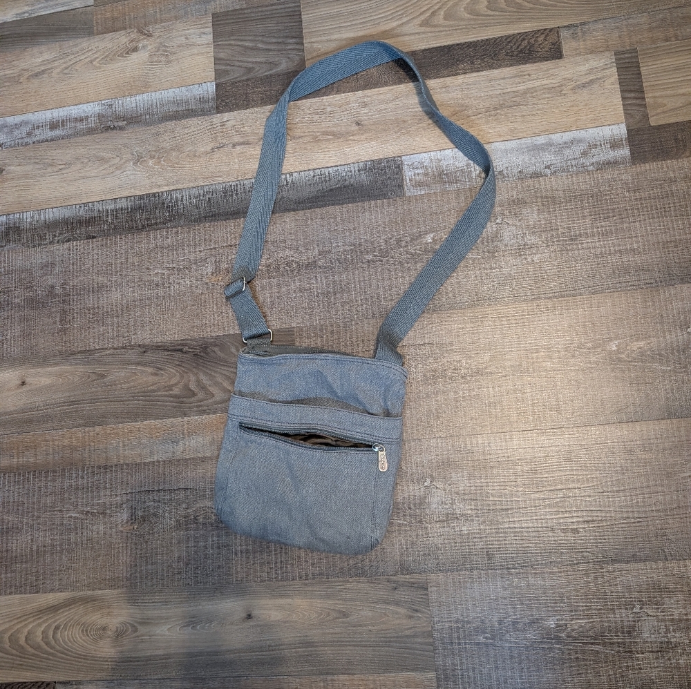 Thirty-one Gifts Gray Crossbody Bag